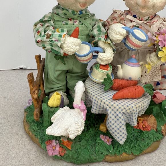 Vintage Fabric Mach's Resin Easter Bunnies Picnic Swinging Set‎ - Picture 5 of 15